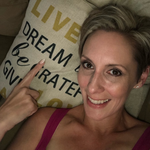 Meet your Posher, Samantha - Picture 3 of 9